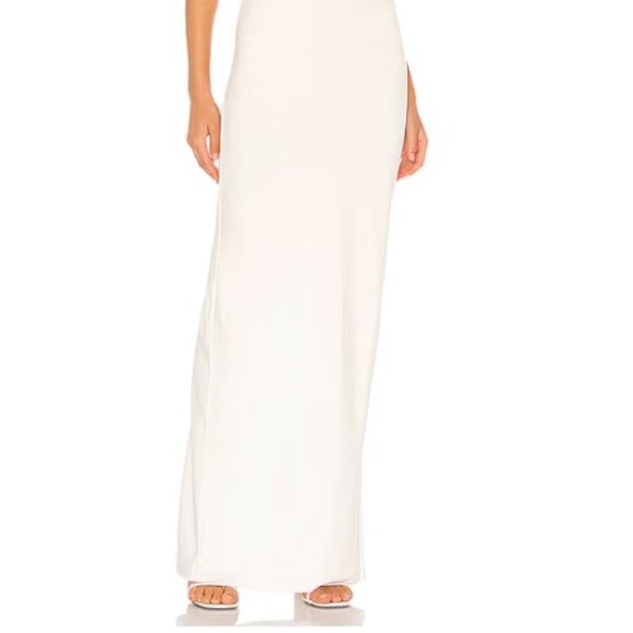 Stunning white Galleria Lovers & Friends floor length gown, thick, lined NWT - Picture 3 of 3